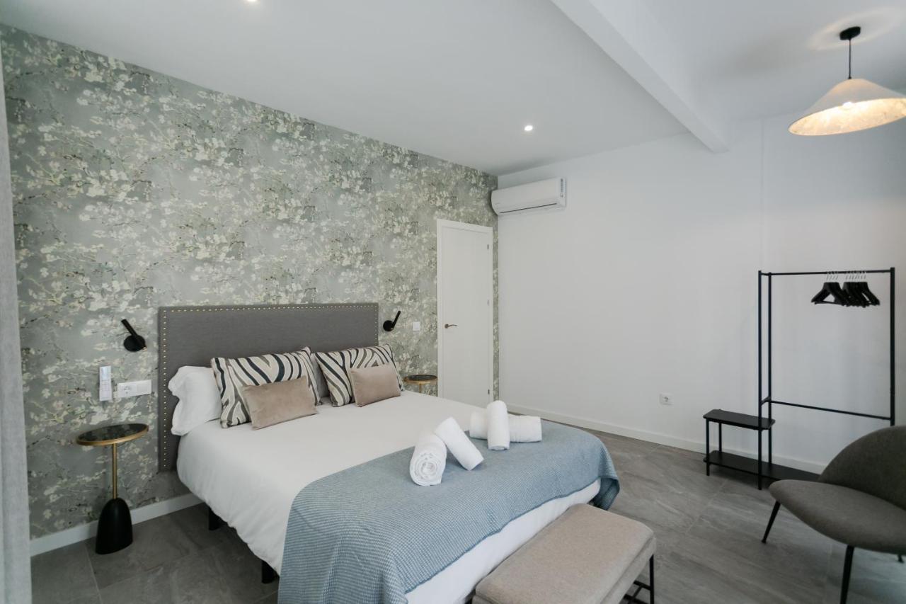 Lujoso Apartamento Con Piscina Compartida 2 Sevilla Eksteriør billede
